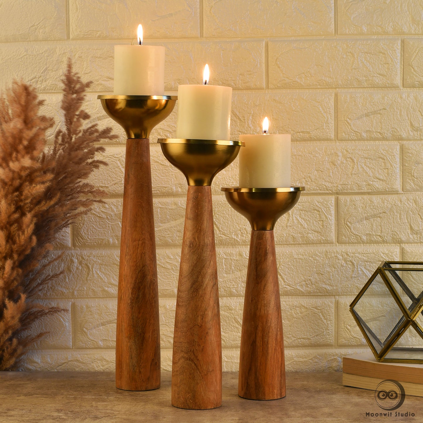 Quaint Candle Holder Set
