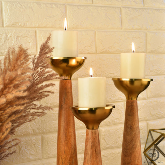 Quaint Candle Holder Set