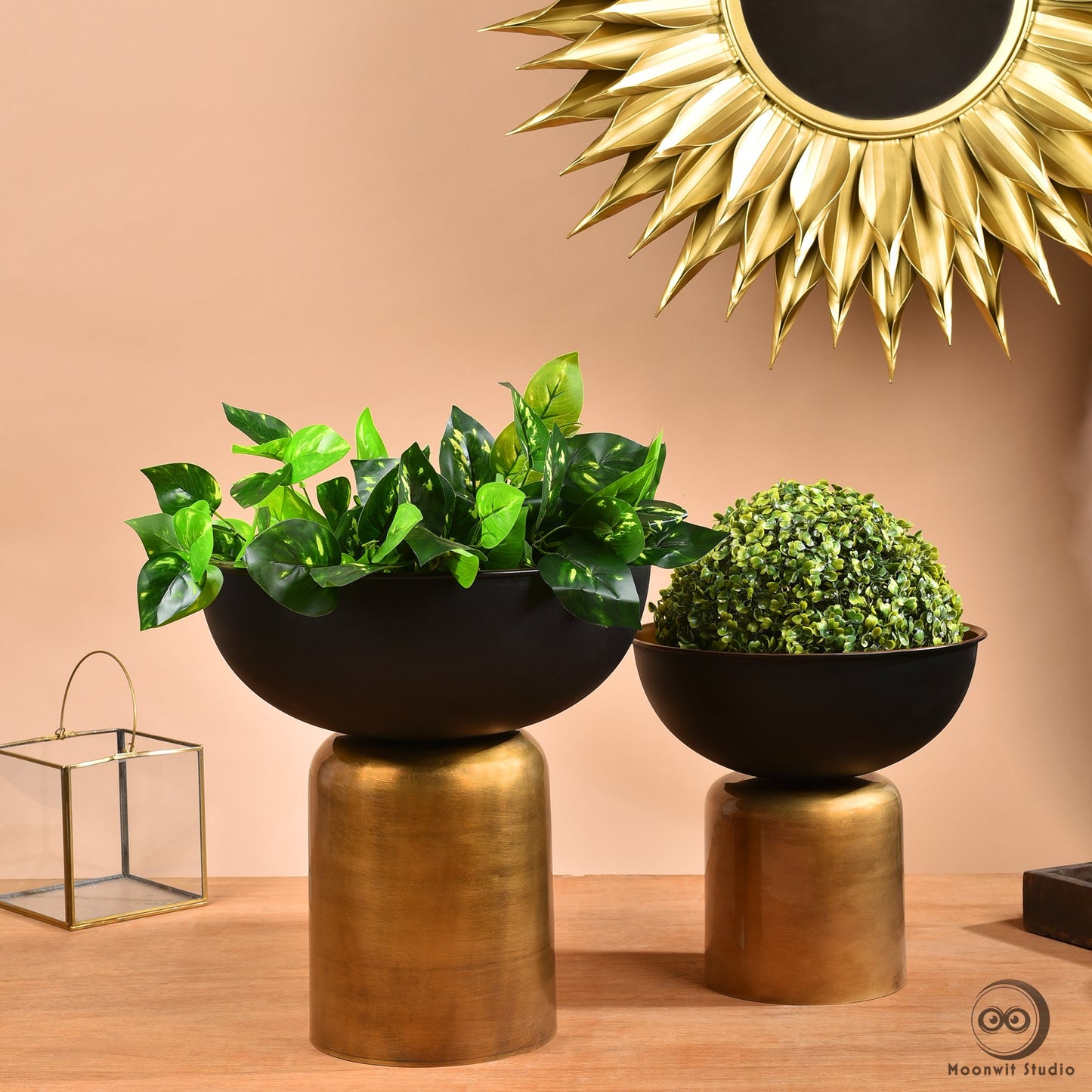 Ruhe Medium Indoor Planter