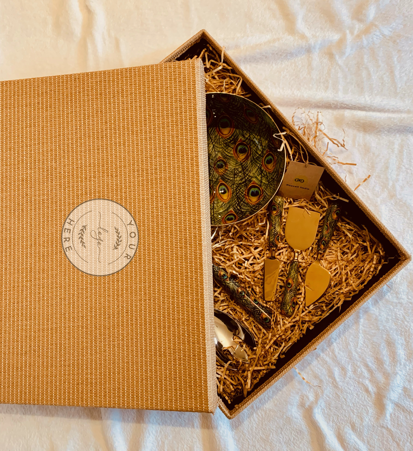 Premium Pavo Gift Hamper